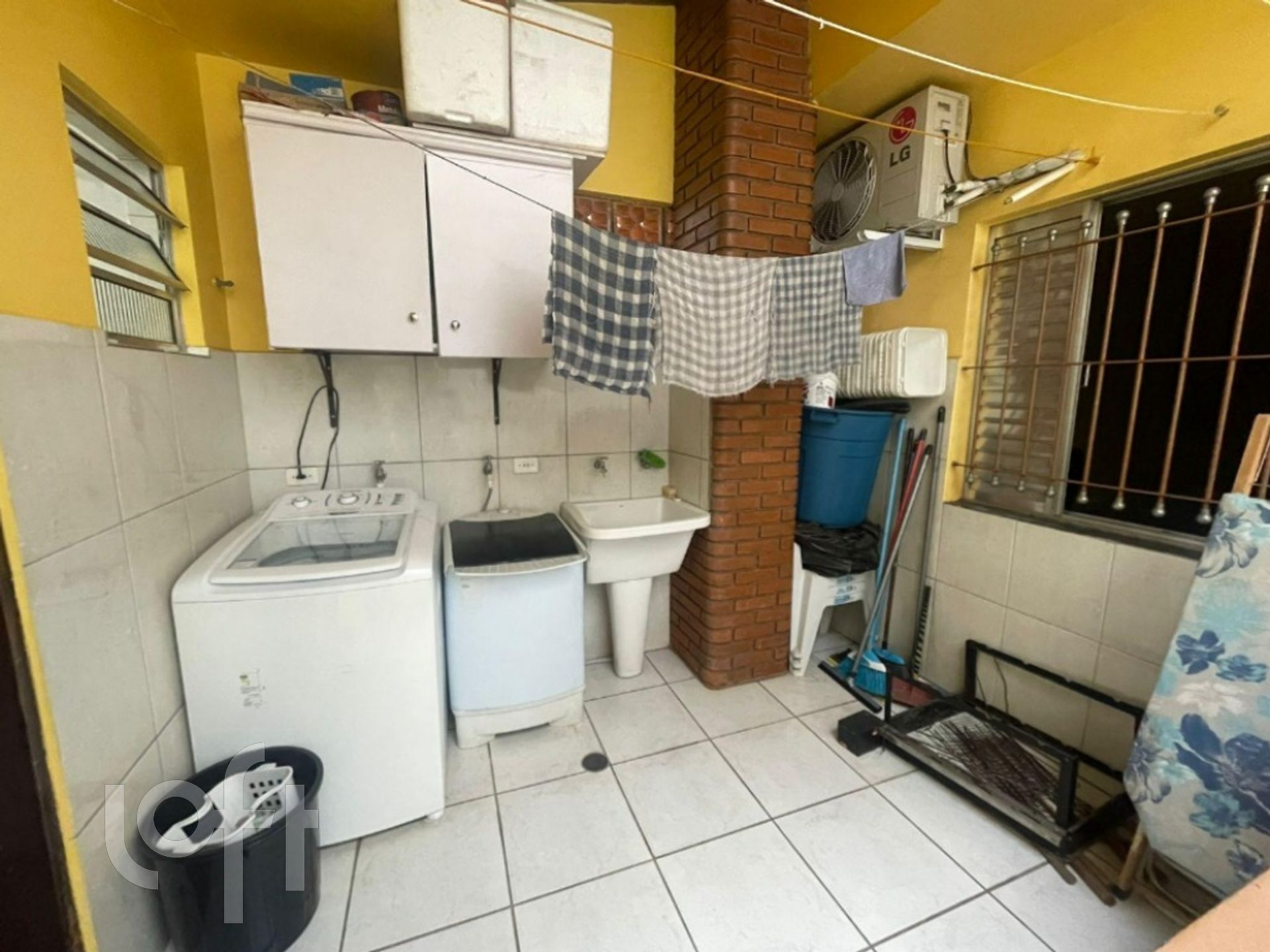 Casa à venda com 4 quartos, 200m² - Foto 29