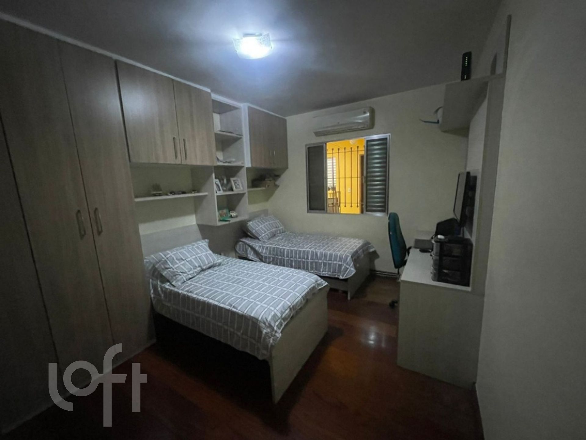 Casa à venda com 4 quartos, 200m² - Foto 15