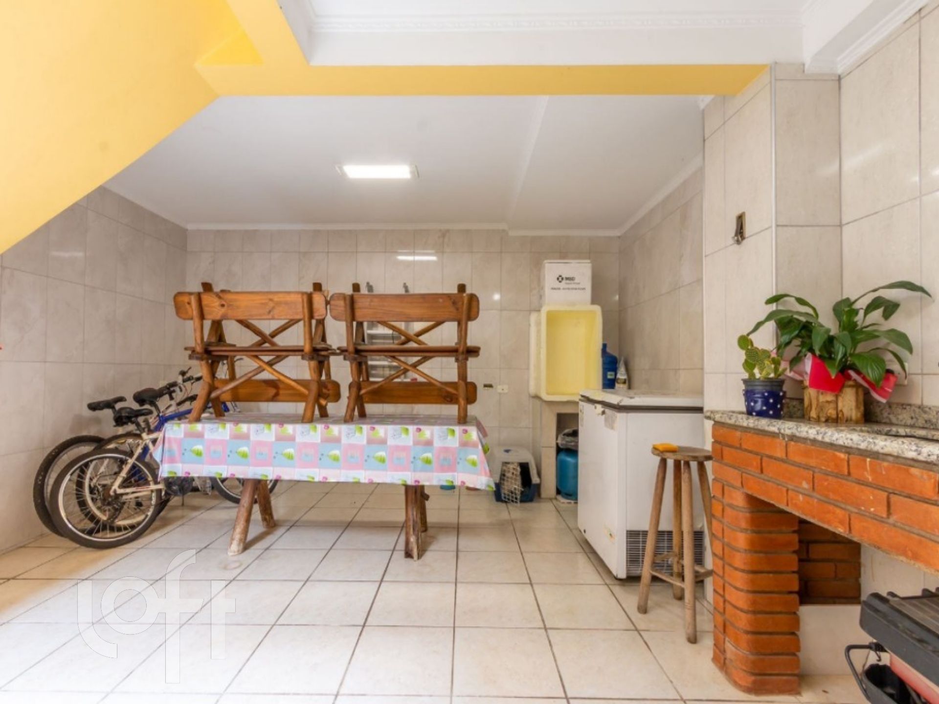 Casa à venda com 4 quartos, 200m² - Foto 27