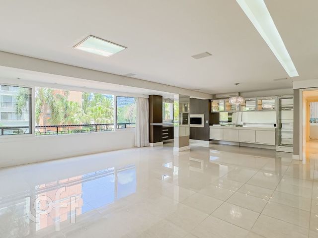 Apartamento com 167m², 3 dormitórios, 3 suítes, 2 vagas, Jardim Europa em Porto Alegre