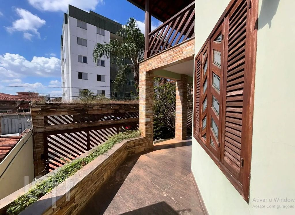 Casa à venda com 5 quartos, 343m² - Foto 6