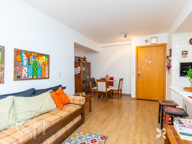 Apartamento com 58m², 2 dormitórios, 1 suíte, 1 vaga, Bom Fim em Porto Alegre