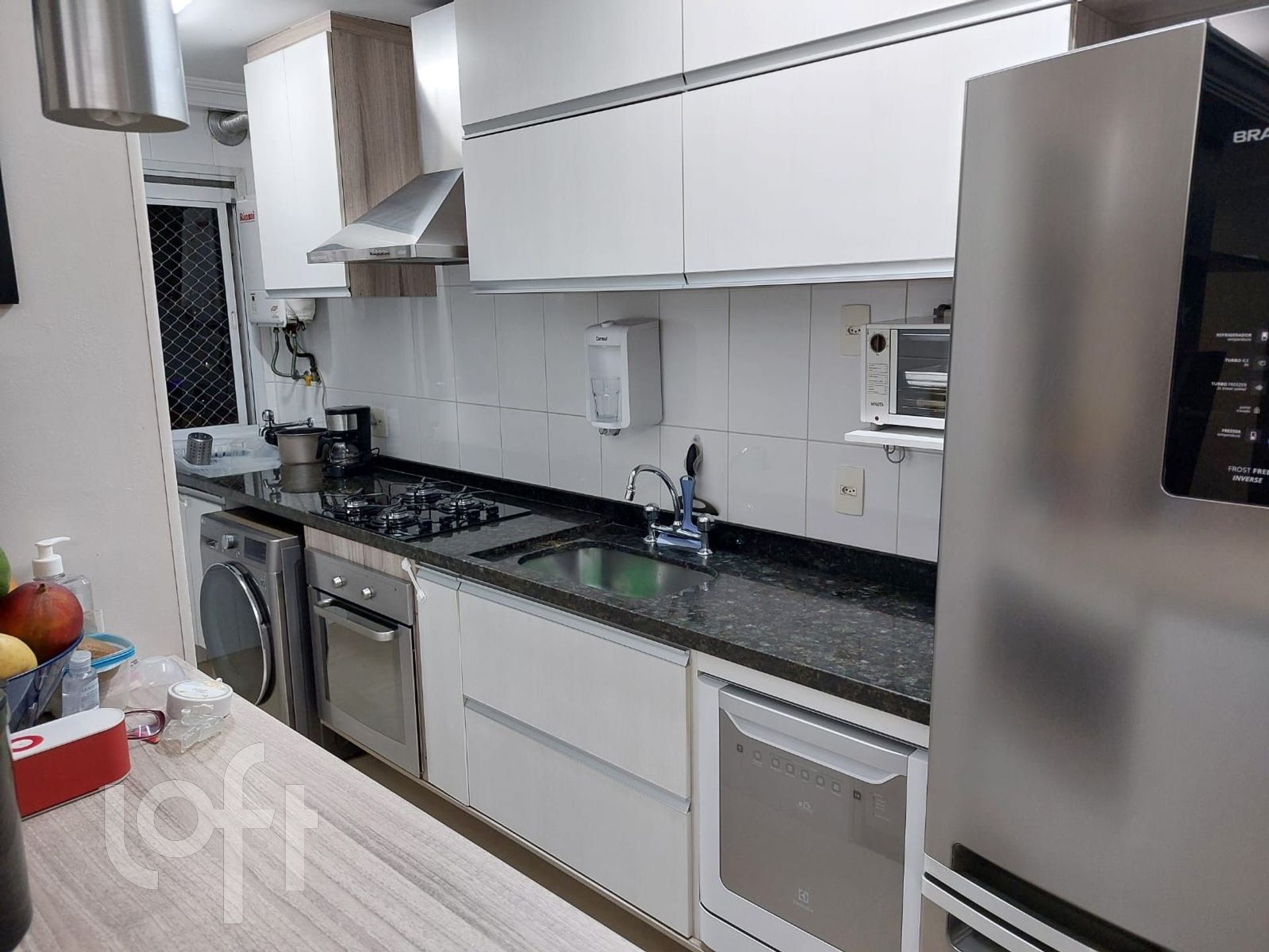 Apartamento à venda com 2 quartos, 62m² - Foto 4