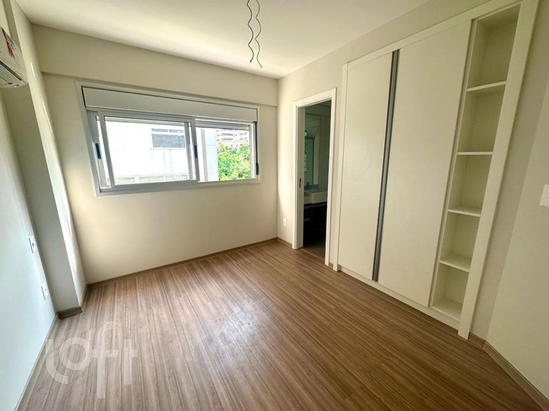 Apartamento à venda com 2 quartos, 63m² - Foto 4