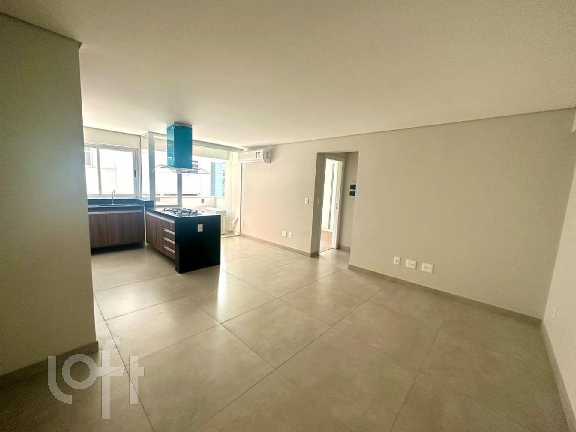 Apartamento à venda com 2 quartos, 63m² - Foto 5