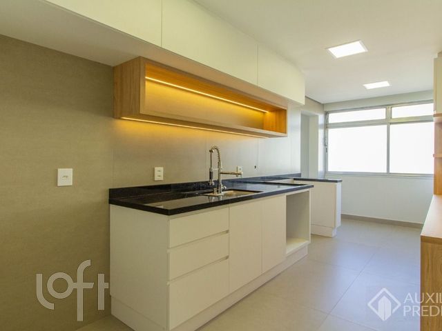 Apartamento com 94m², 3 dormitórios, 1 suíte, 1 vaga, Higienópolis em Porto Alegre