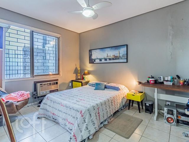 Casa com 130m², 3 dormitórios, 1 suíte, 2 vagas, Chácara das Pedras em Porto Alegre