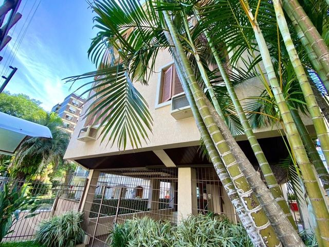 Apartamento com 80m², 2 dormitórios, 1 vaga, Rio Branco em Porto Alegre