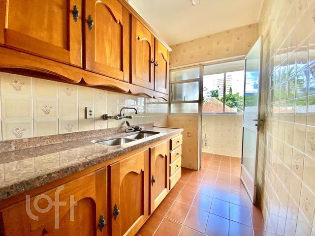 Apartamento com 80m², 2 dormitórios, 1 vaga, Rio Branco em Porto Alegre