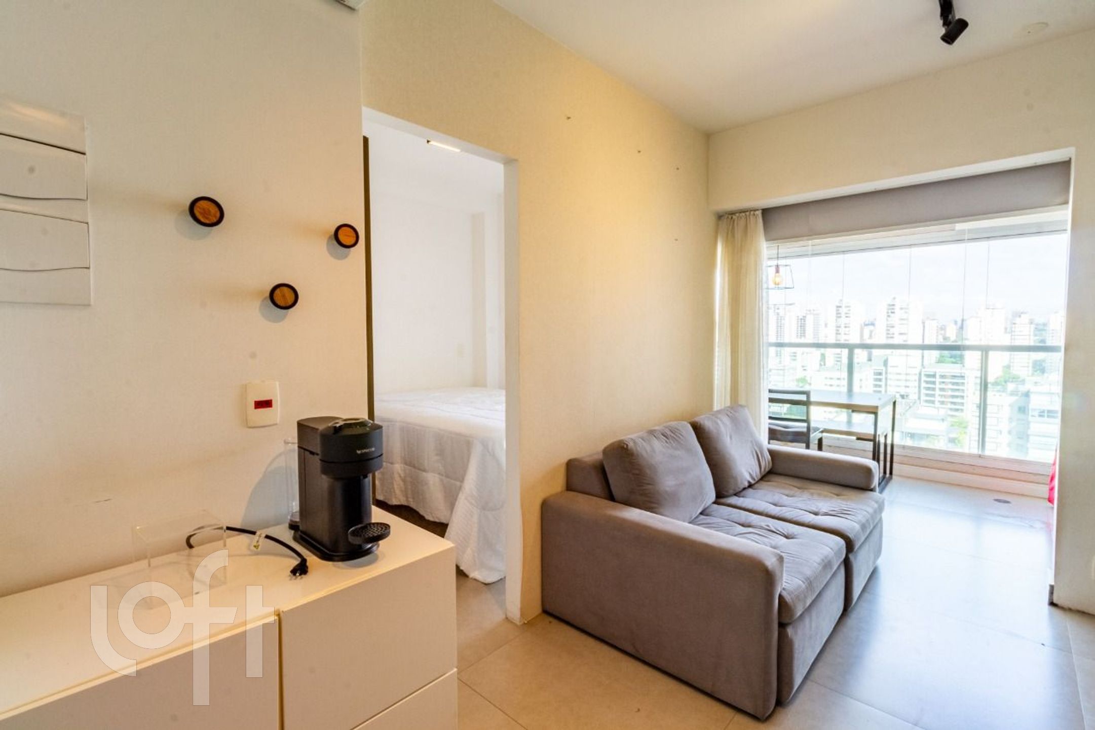 Apartamento à venda com 1 quarto, 33m² - Foto 1