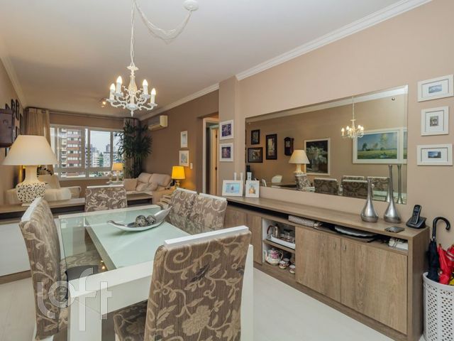 Apartamento com 70m², 2 dormitórios, 1 suíte, 2 vagas, Boa Vista em Porto Alegre