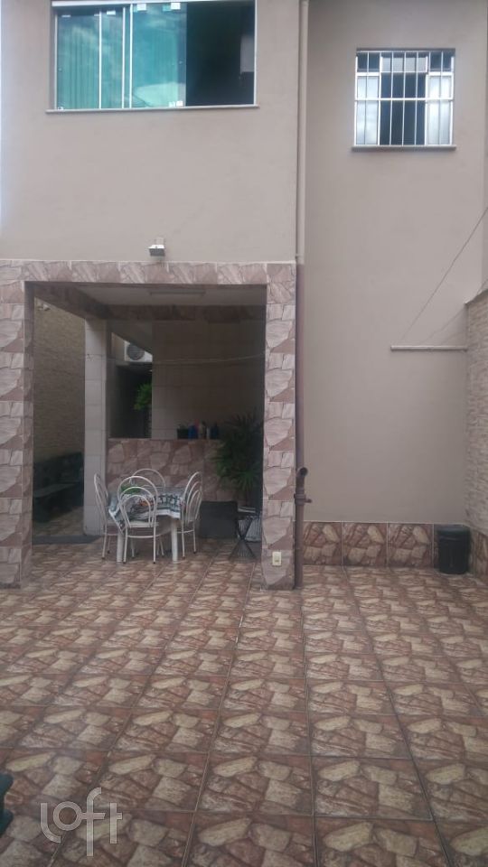 Casa à venda com 4 quartos, 200m² - Foto 16