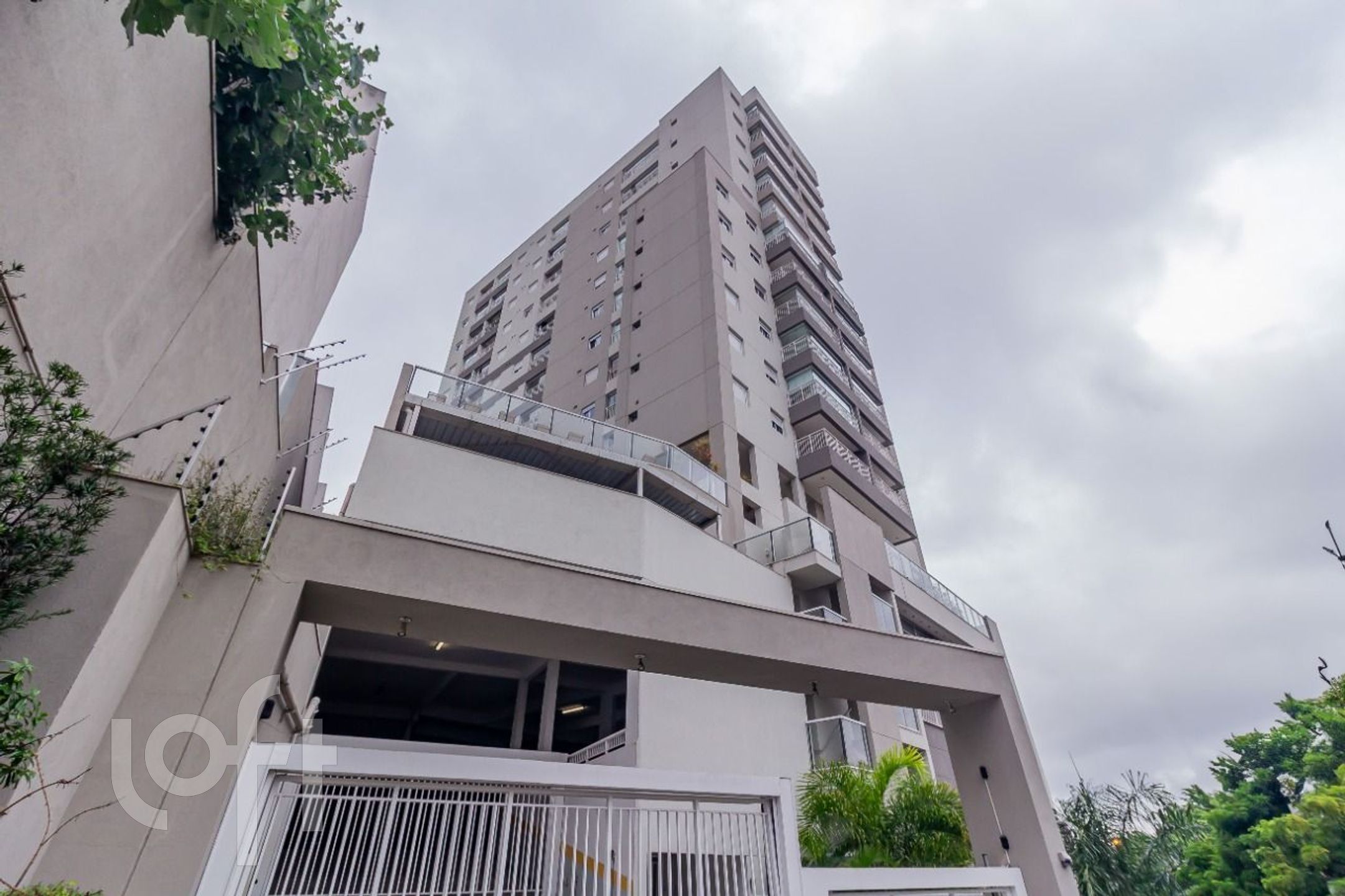 Imagem da propriedade PU1j846fr 48