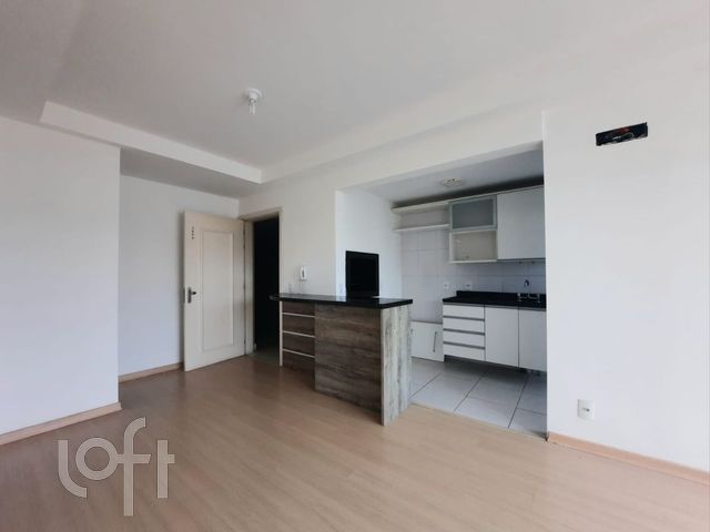Apartamento com 74m², 3 dormitórios, 1 suíte, Santana em Porto Alegre