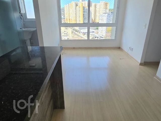 Apartamento com 74m², 3 dormitórios, 1 suíte, Santana em Porto Alegre