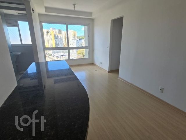 Apartamento com 74m², 3 dormitórios, 1 suíte, Santana em Porto Alegre