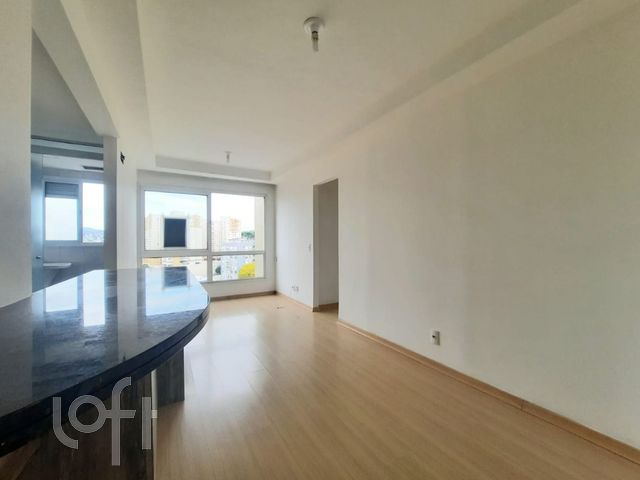 Apartamento com 74m², 3 dormitórios, 1 suíte, Santana em Porto Alegre