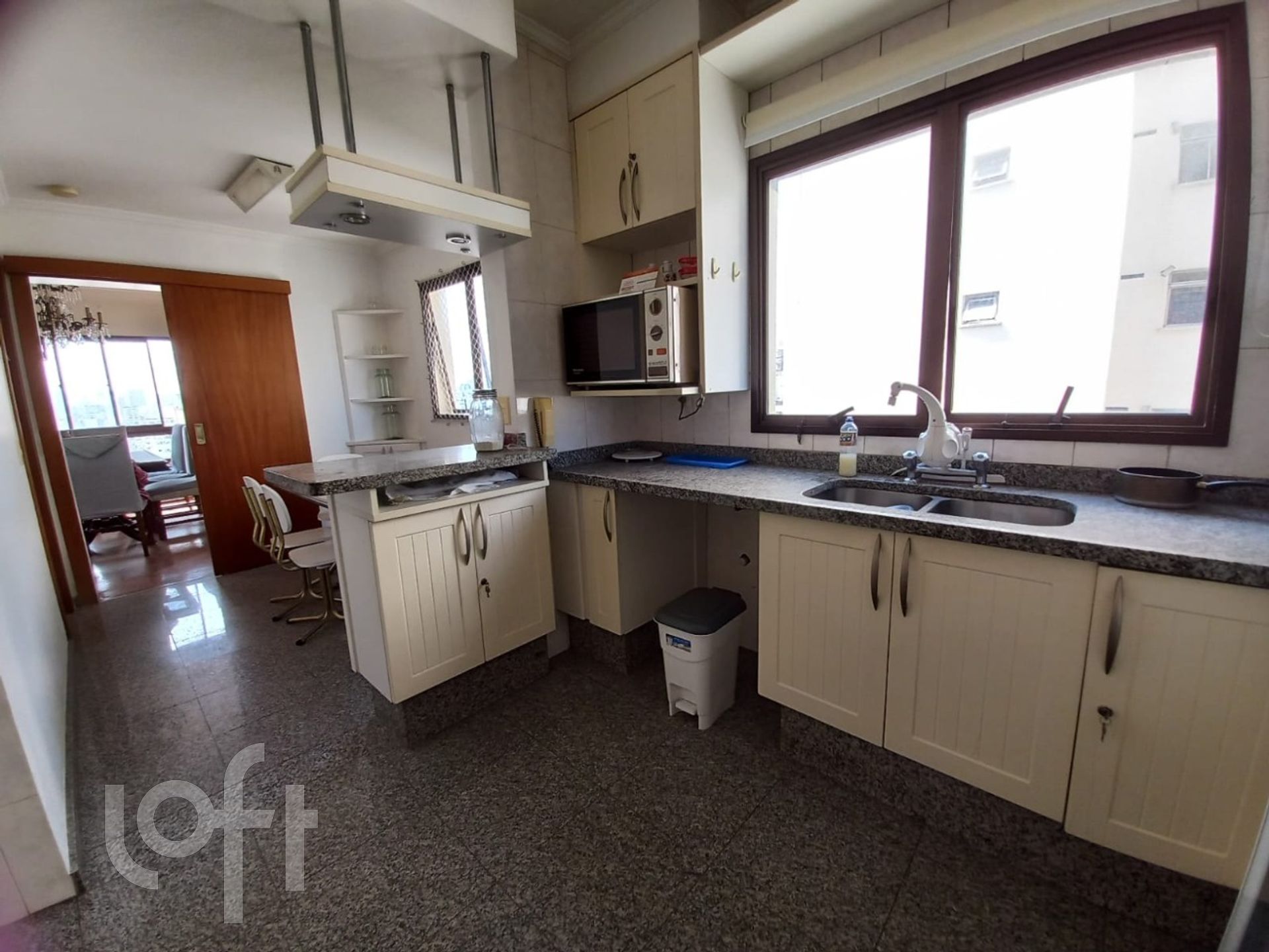 Apartamento à venda com 4 quartos, 185m² - Foto 11