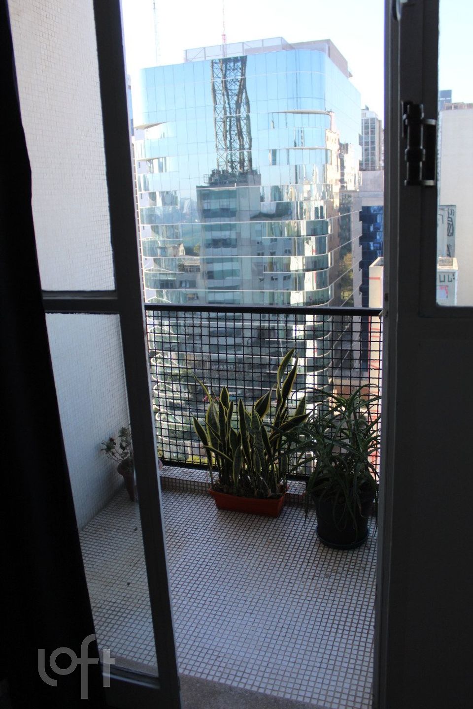 Apartamento à venda com 1 quarto, 75m² - Foto 18