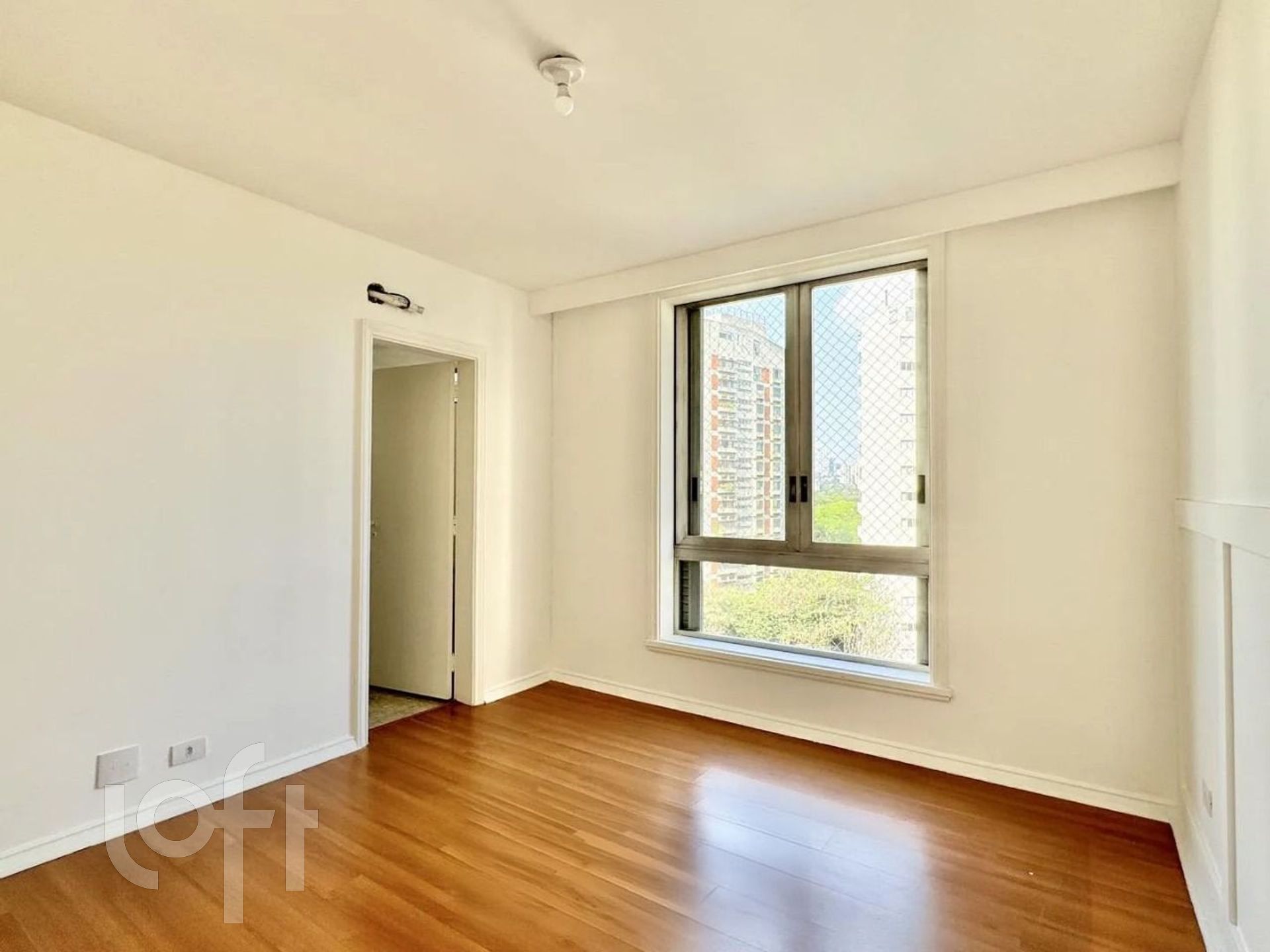 Apartamento à venda com 6 quartos, 298m² - Foto 14