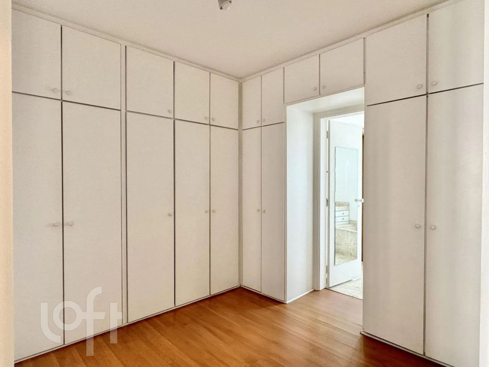 Apartamento à venda com 6 quartos, 298m² - Foto 17