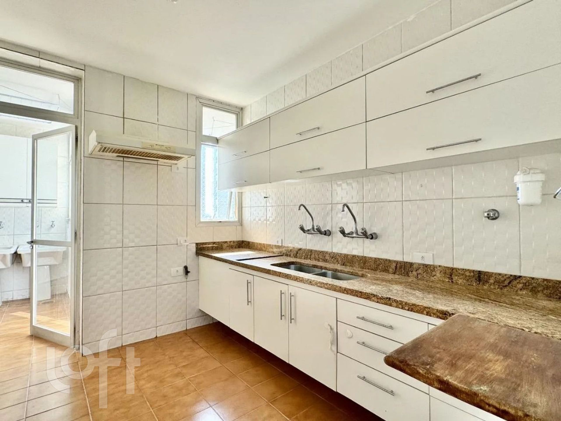 Apartamento à venda com 6 quartos, 298m² - Foto 6