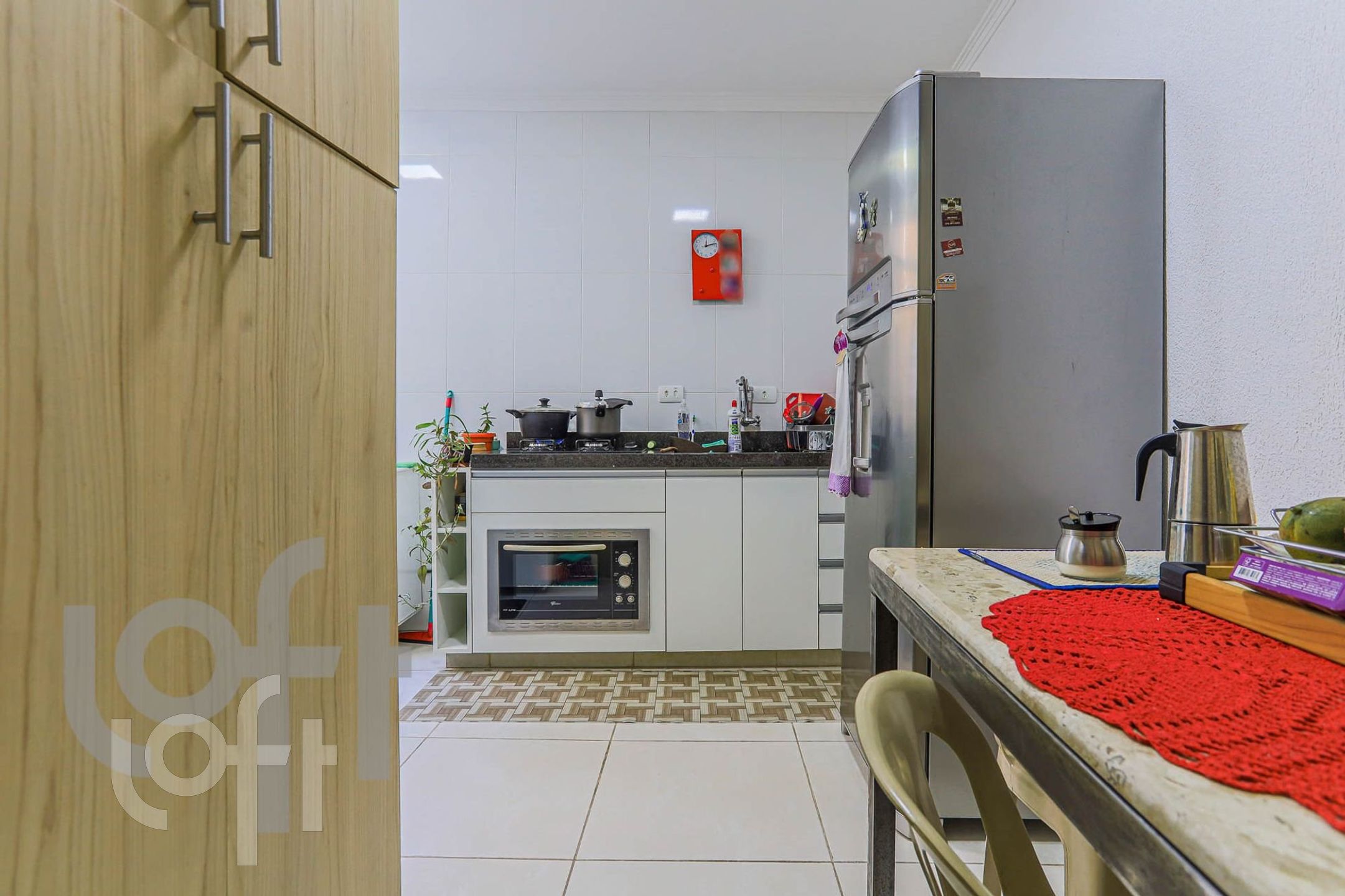 Apartamento à venda com 2 quartos, 75m² - Foto 29