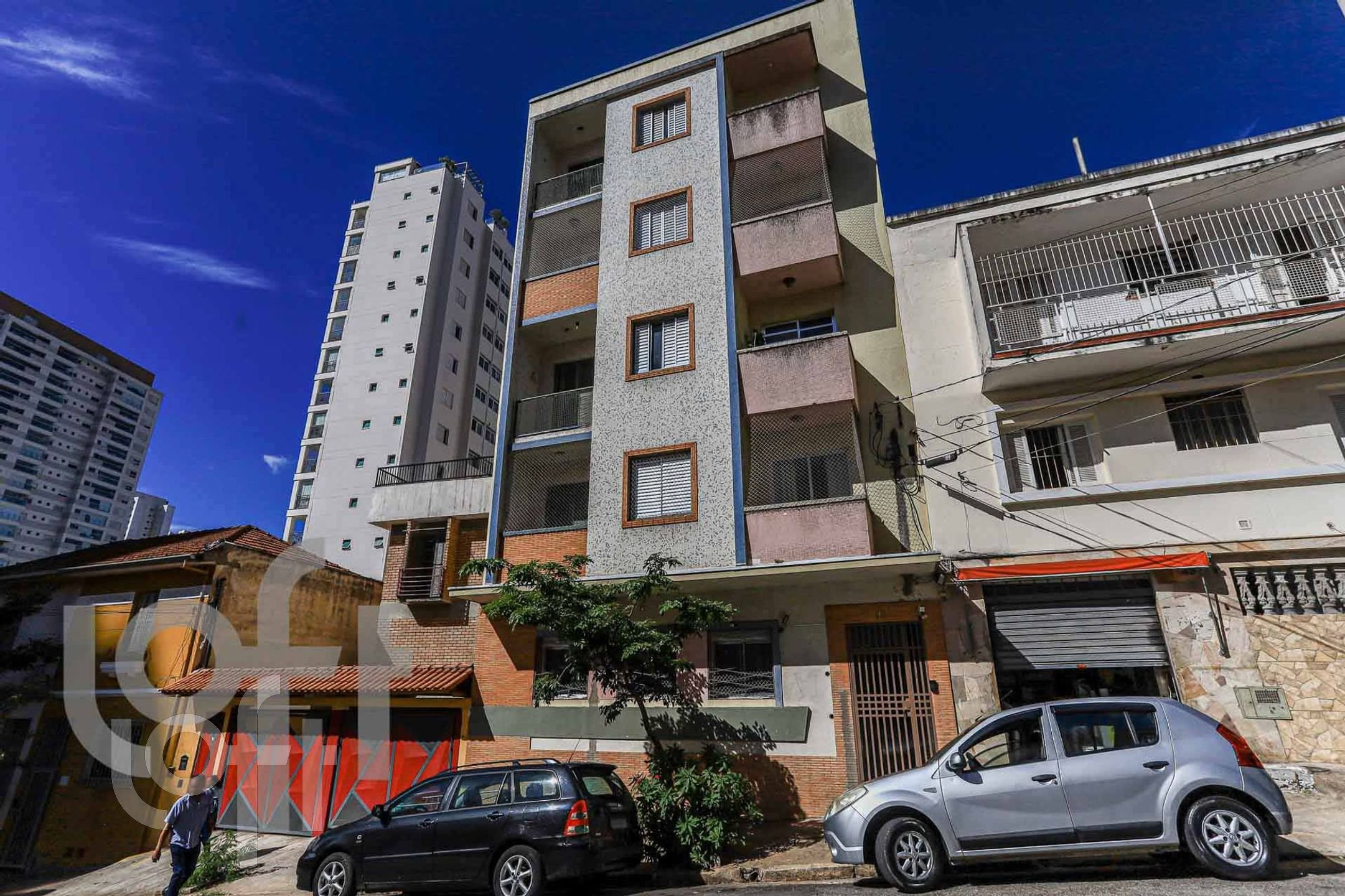 Apartamento à venda com 2 quartos, 75m² - Foto 33