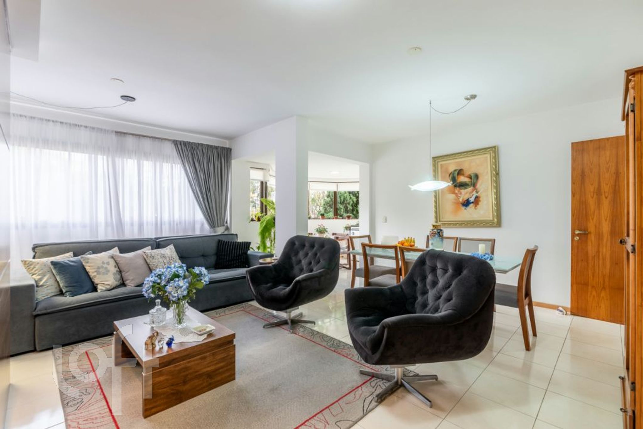 Apartamento com 123m², 3 dormitórios, 1 suíte, 2 vagas, Auxiliadora em Porto Alegre