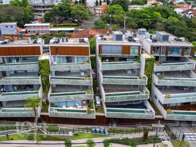 Apartamento com 374m², 3 dormitórios, 3 suítes, 4 vagas, Três Figueiras em Porto Alegre