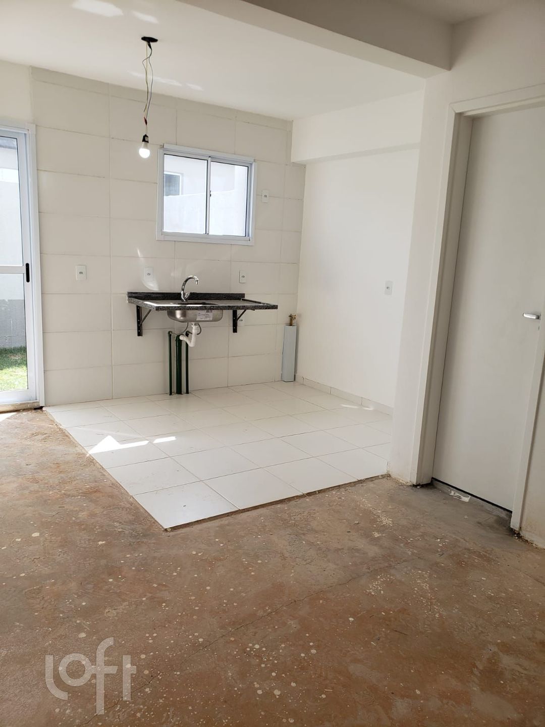 Casa de Condomínio à venda com 3 quartos, 153m² - Foto 2