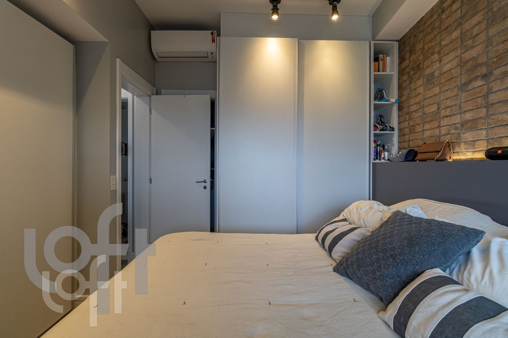 Apartamento à venda com 1 quarto, 73m² - Foto 4