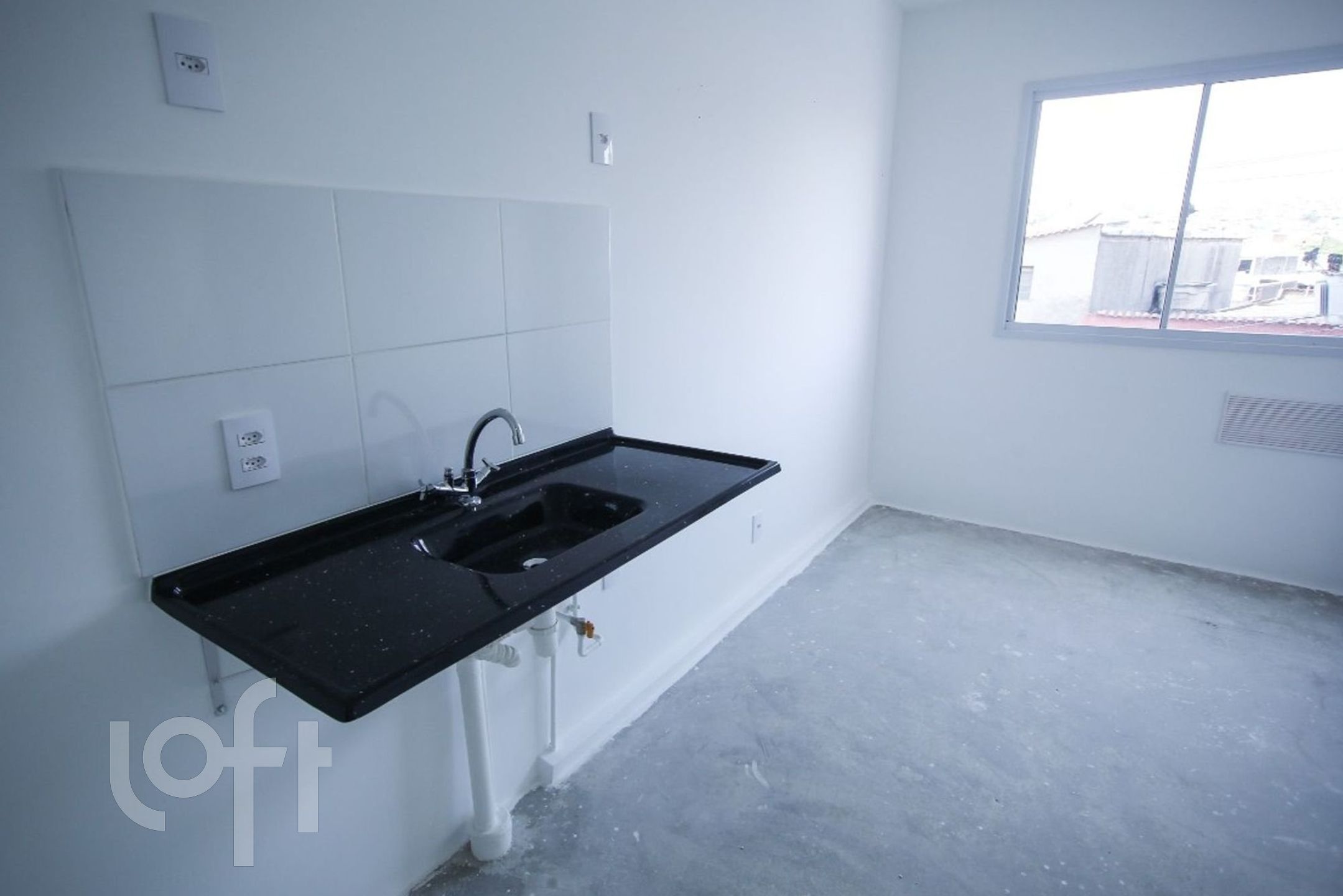 Apartamento à venda com 1 quarto, 24m² - Foto 1