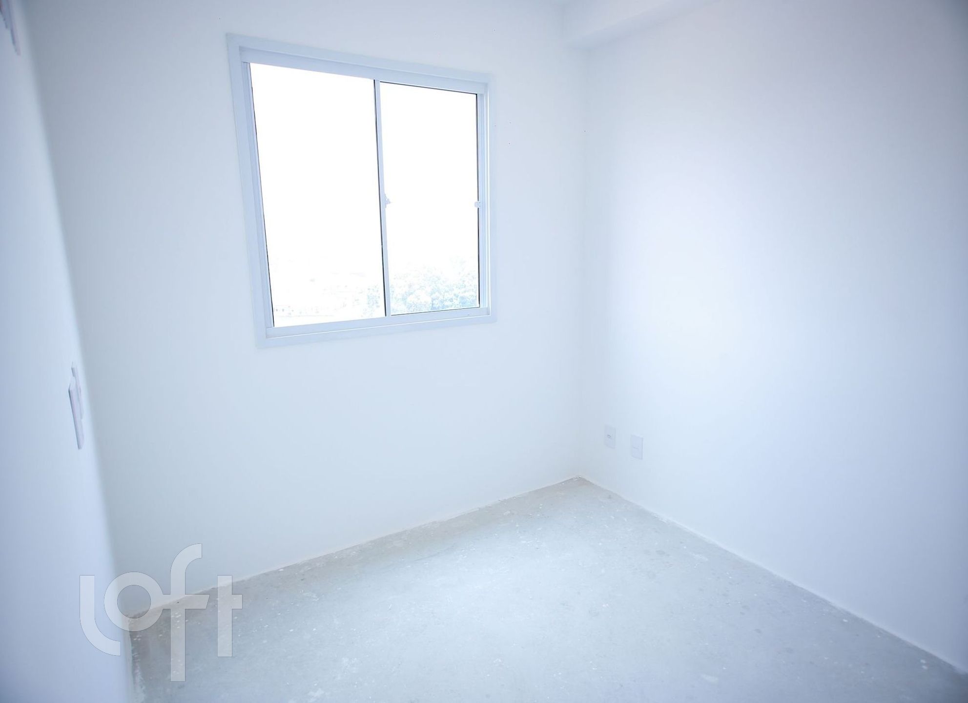 Apartamento à venda com 1 quarto, 24m² - Foto 2