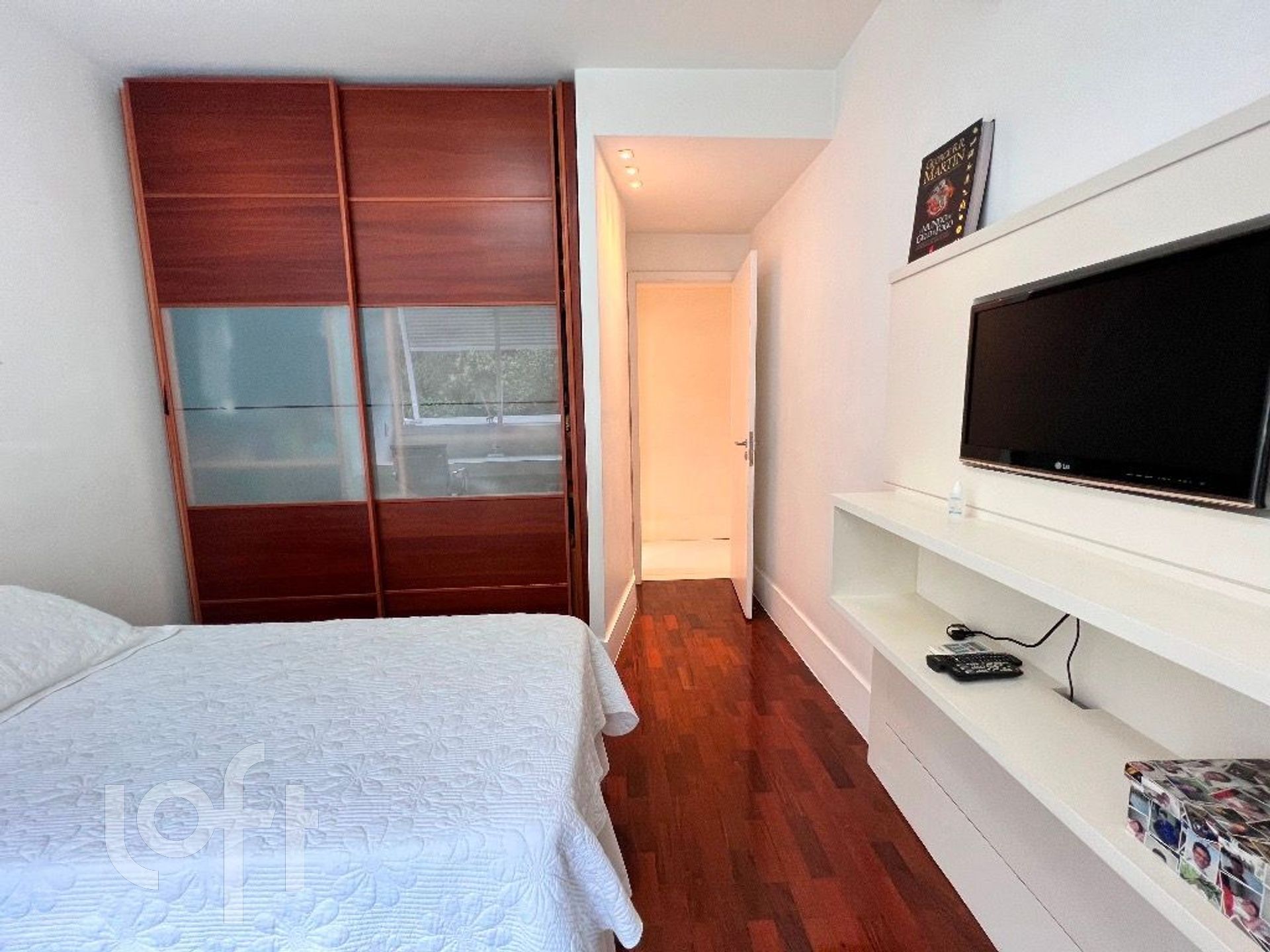 Apartamento à venda com 3 quartos, 180m² - Foto 46