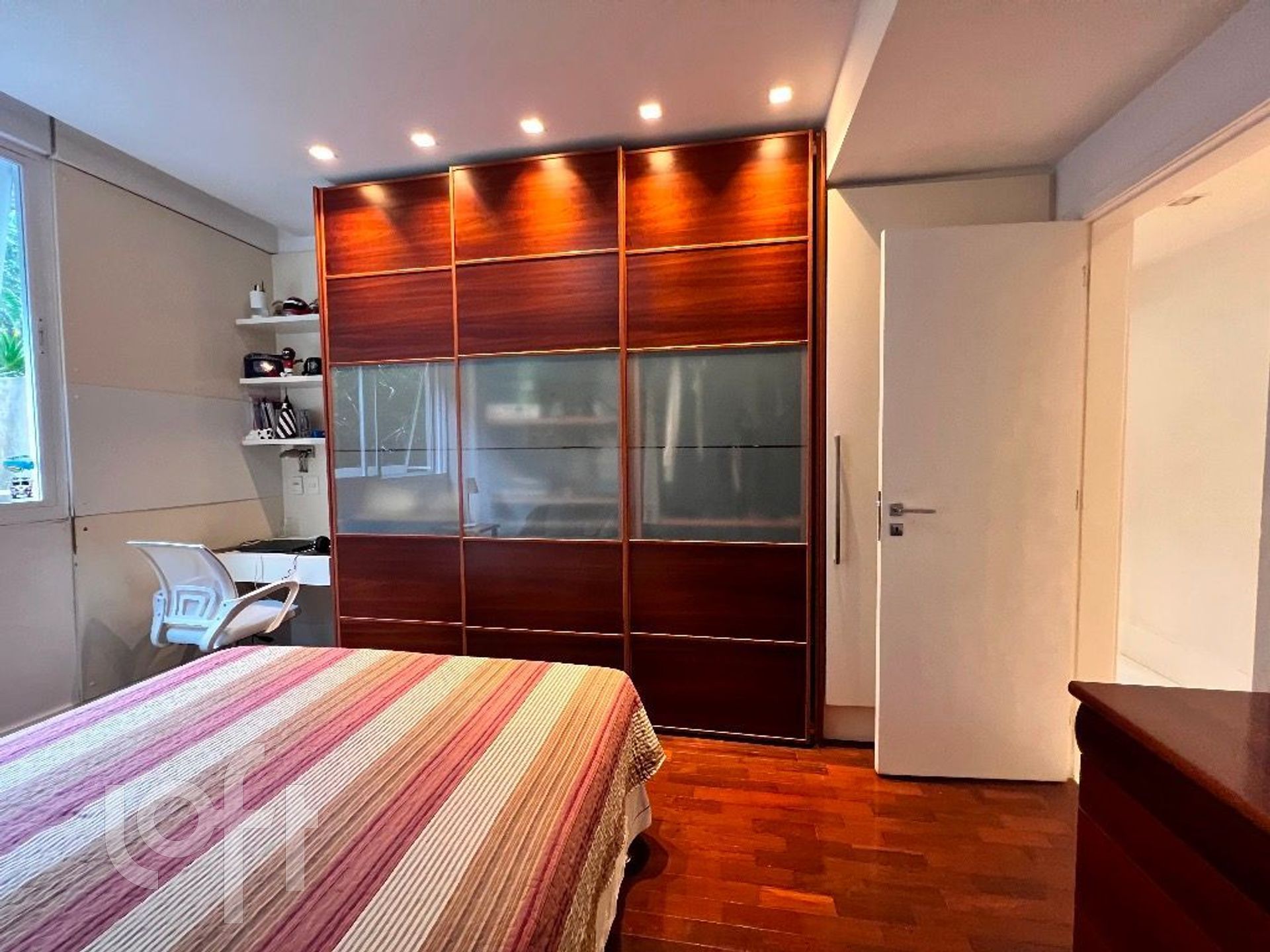 Apartamento à venda com 3 quartos, 180m² - Foto 39