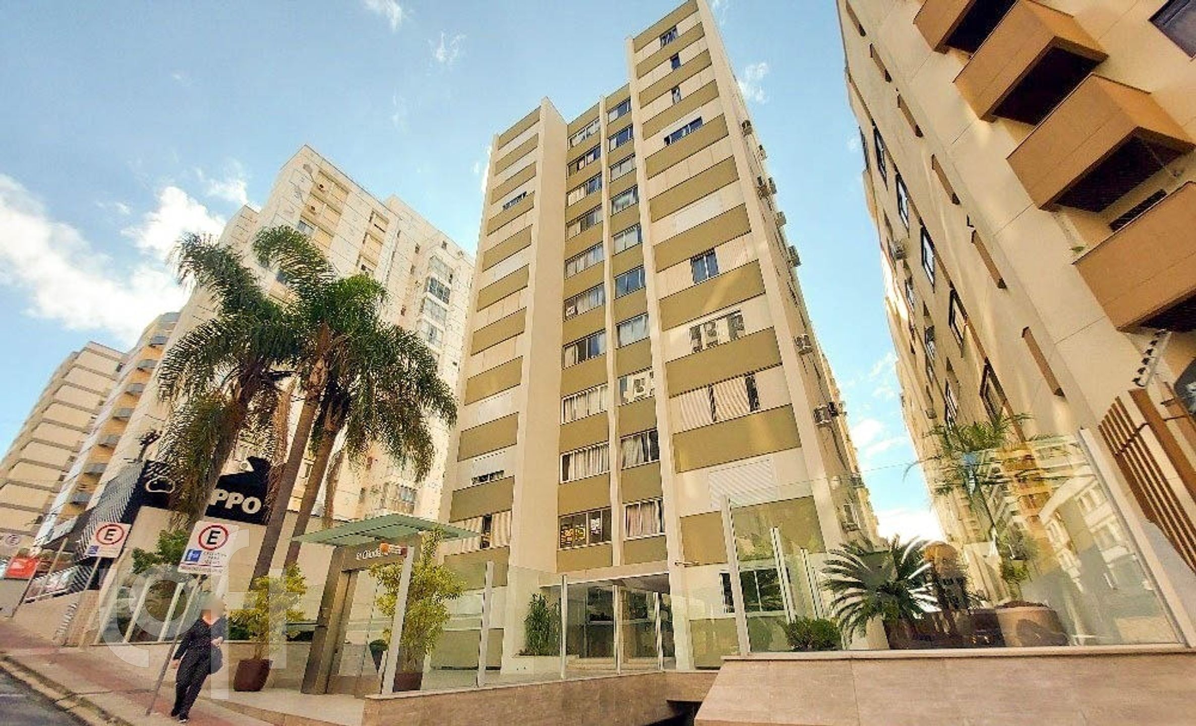 Apartamentos com 78m², 2 quartos, 1 garagem, no bairro Centro em Florianópolis