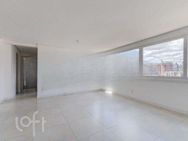 Apartamento com 74m², 2 dormitórios, 1 suíte, 1 vaga, Petrópolis em Porto Alegre