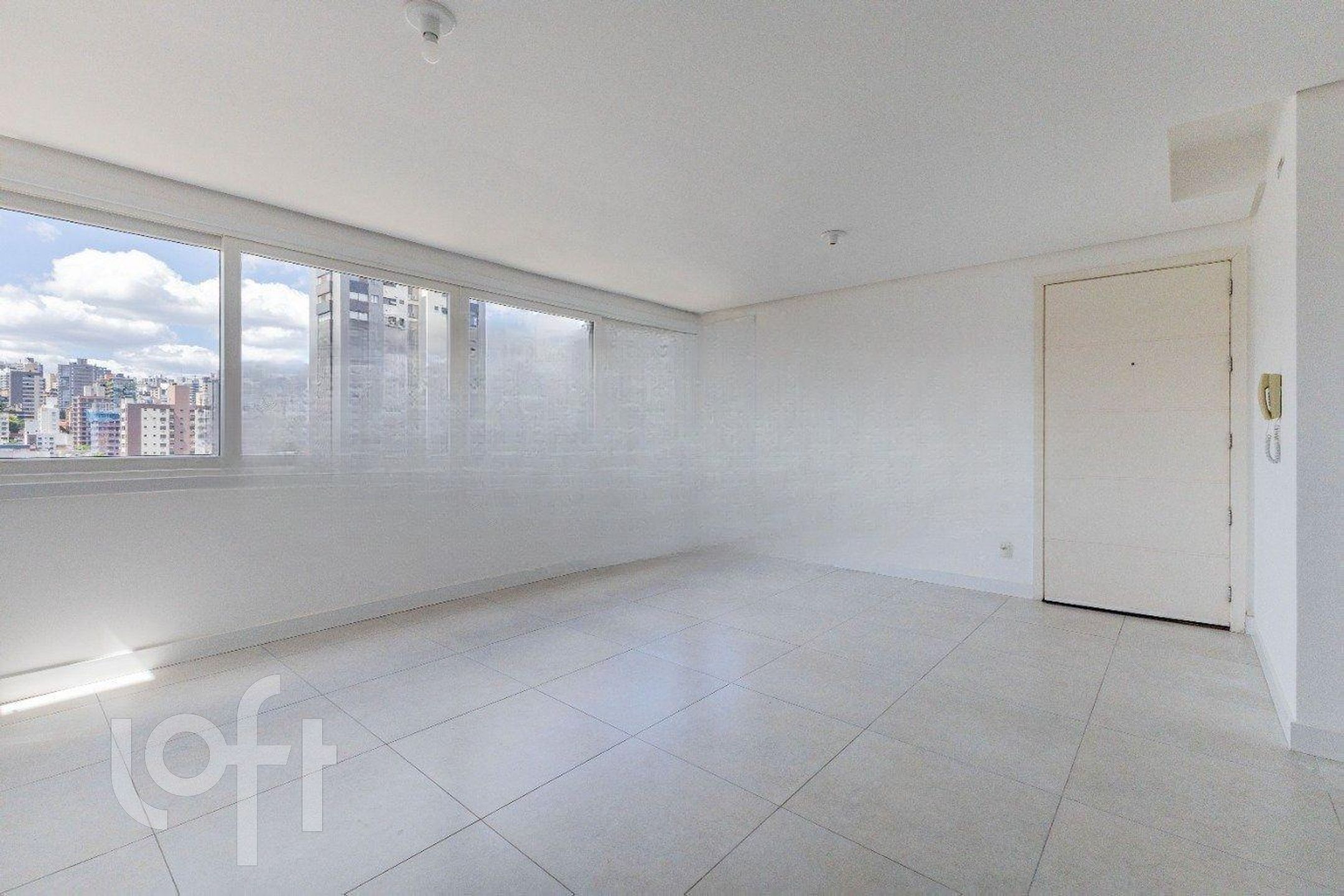 Apartamento com 74m², 2 dormitórios, 1 suíte, 1 vaga, Petrópolis em Porto Alegre