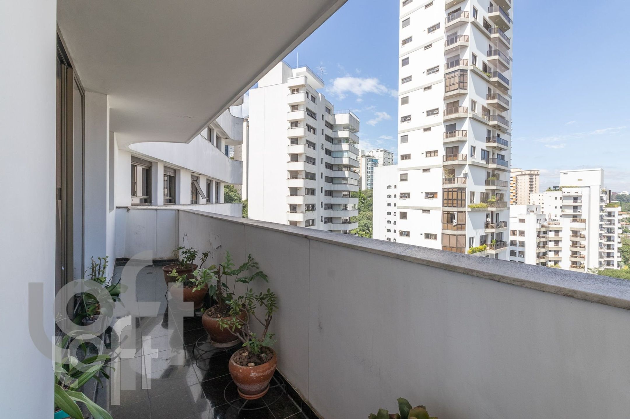 Apartamento à venda com 3 quartos, 360m² - Foto 16