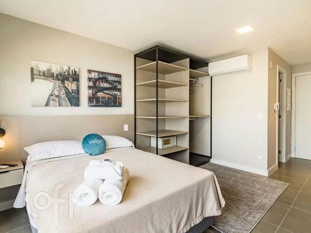 Apartamento com 24m², 1 dormitório, Auxiliadora em Porto Alegre