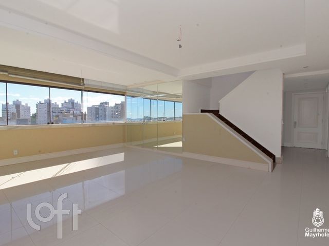 Apartamento com 138m², 3 dormitórios, 1 suíte, 3 vagas, Bela Vista em Porto Alegre