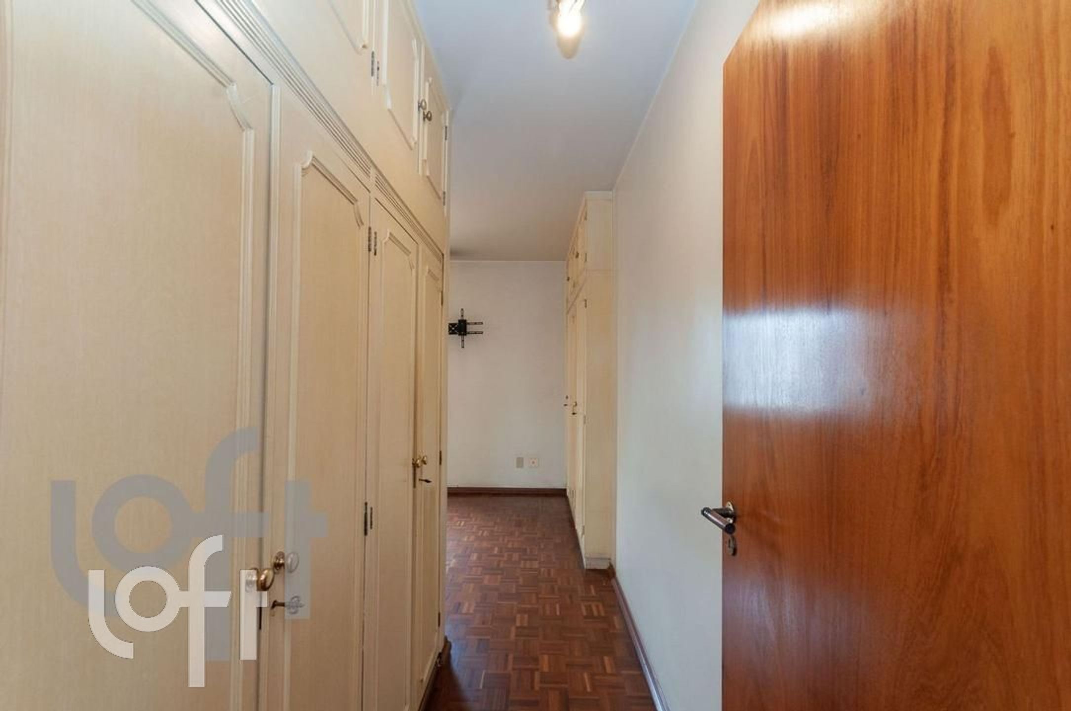 Apartamento à venda com 4 quartos, 200m² - Foto 13