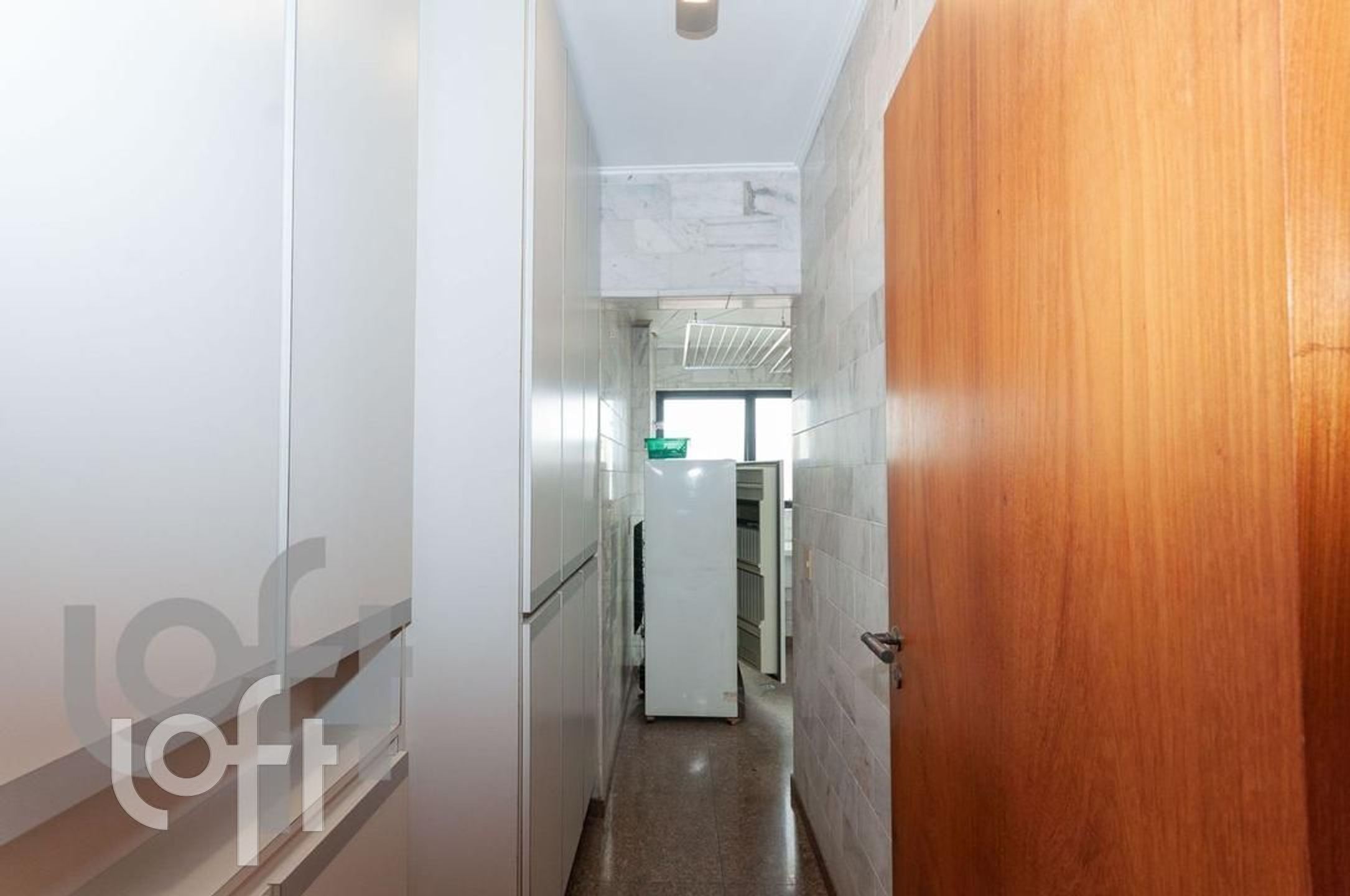 Apartamento à venda com 4 quartos, 200m² - Foto 28