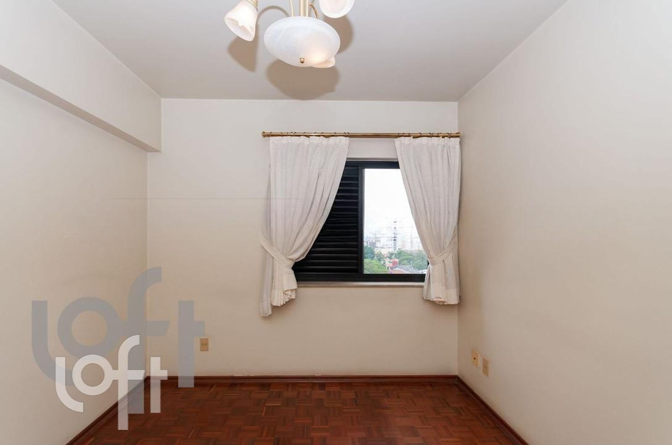 Apartamento à venda com 4 quartos, 200m² - Foto 5