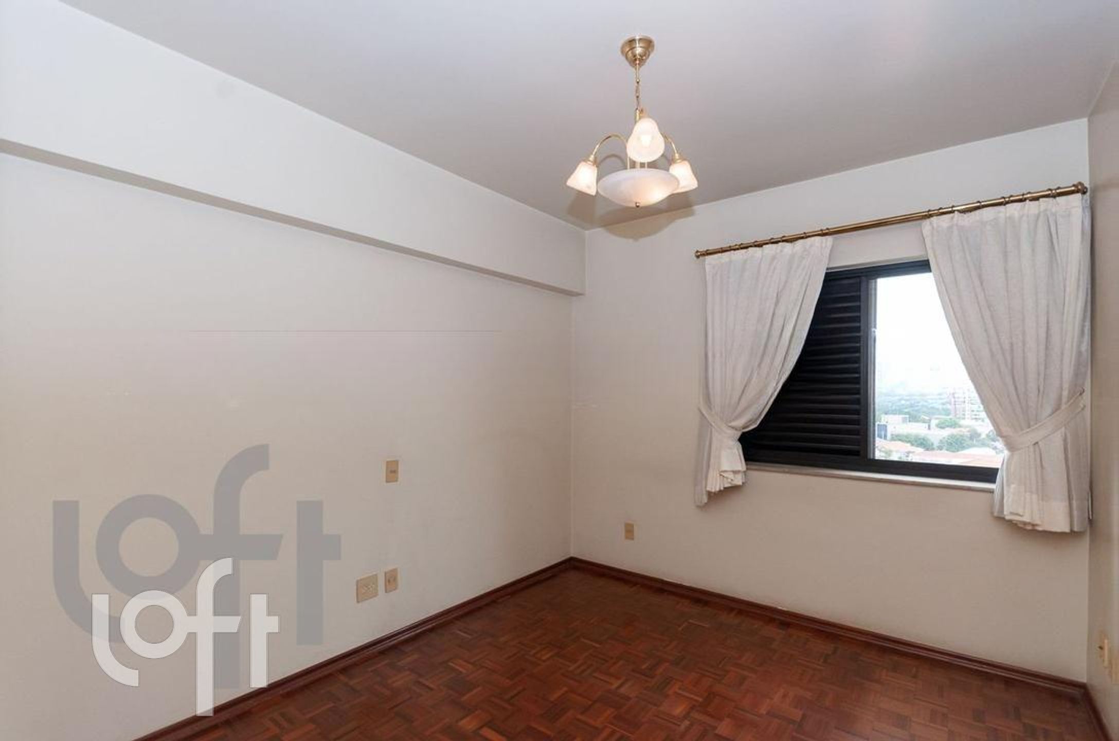 Apartamento à venda com 4 quartos, 200m² - Foto 8