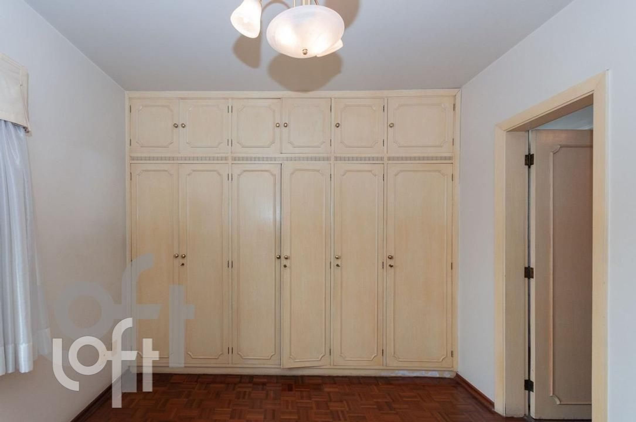 Apartamento à venda com 4 quartos, 200m² - Foto 6