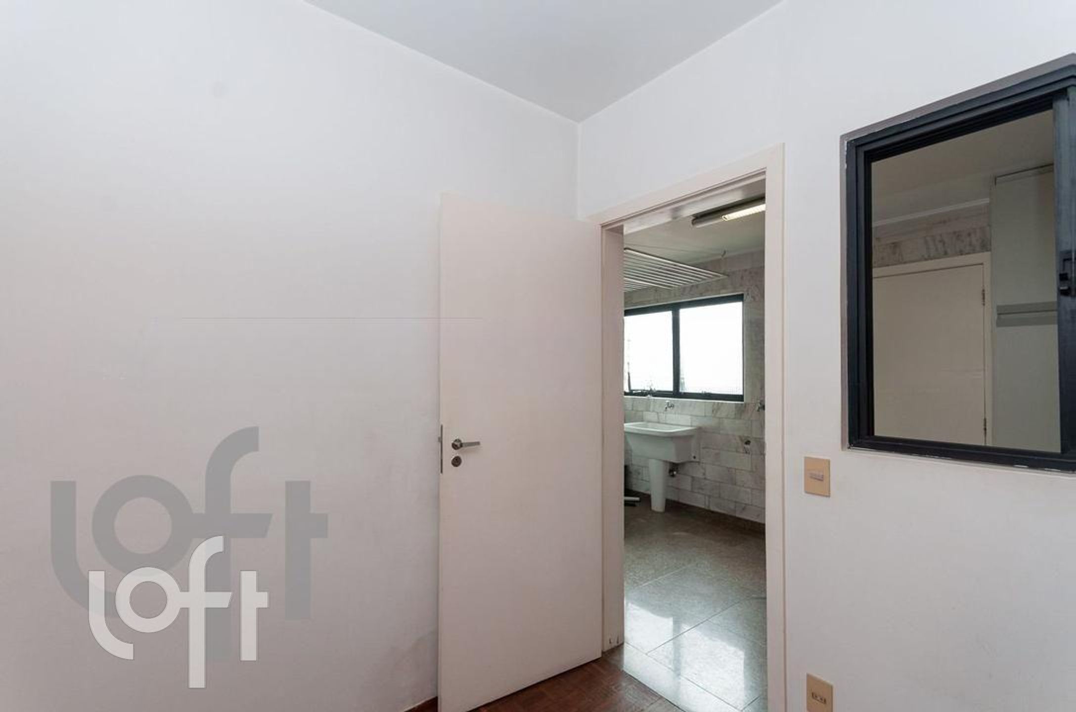 Apartamento à venda com 4 quartos, 200m² - Foto 3