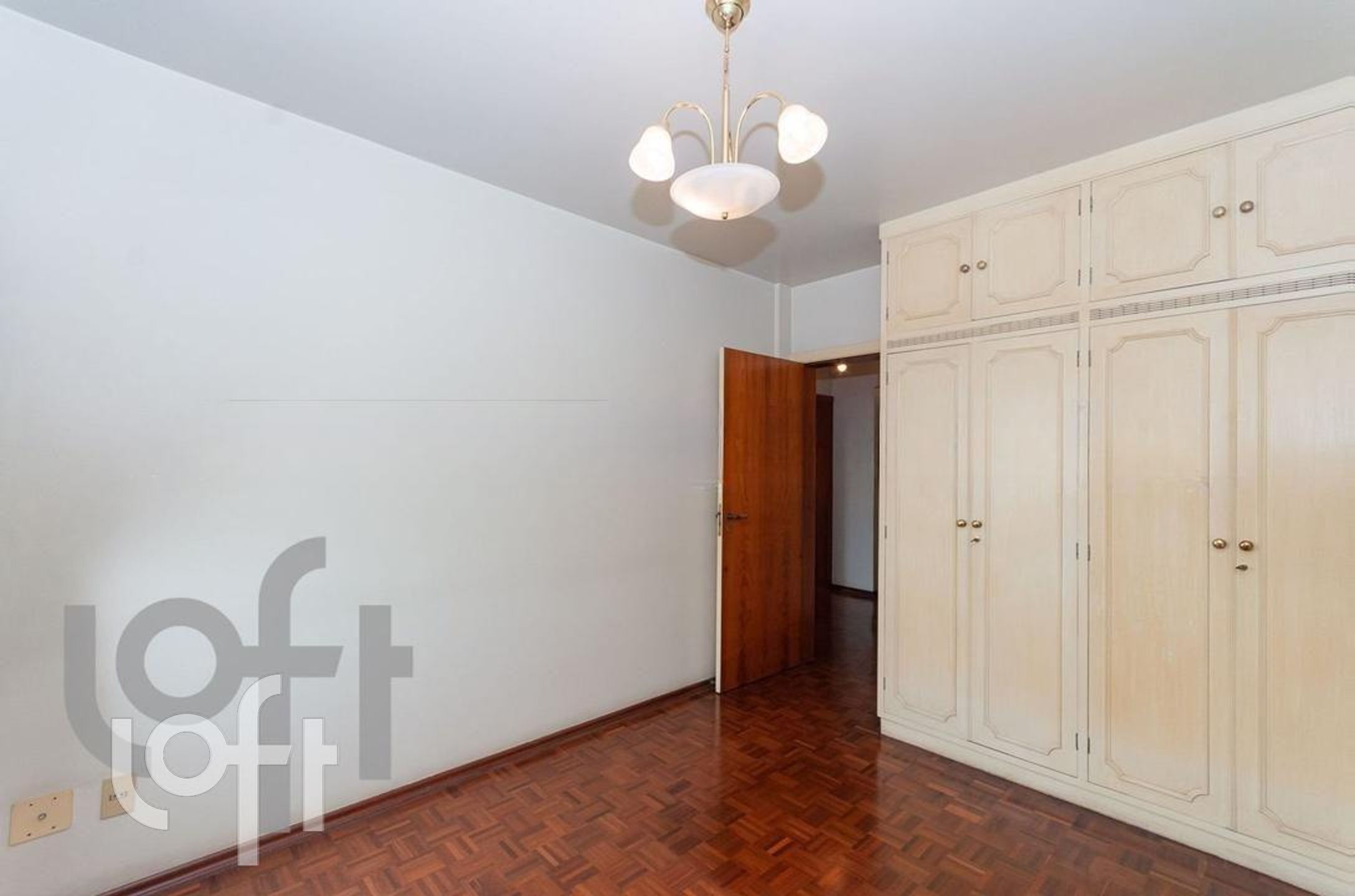 Apartamento à venda com 4 quartos, 200m² - Foto 7