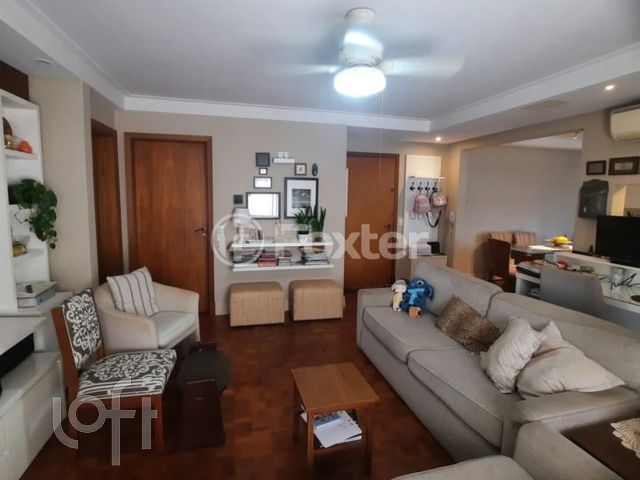 Apartamento com 105m², 2 dormitórios, 2 vagas, Jardim Botânico em Porto Alegre